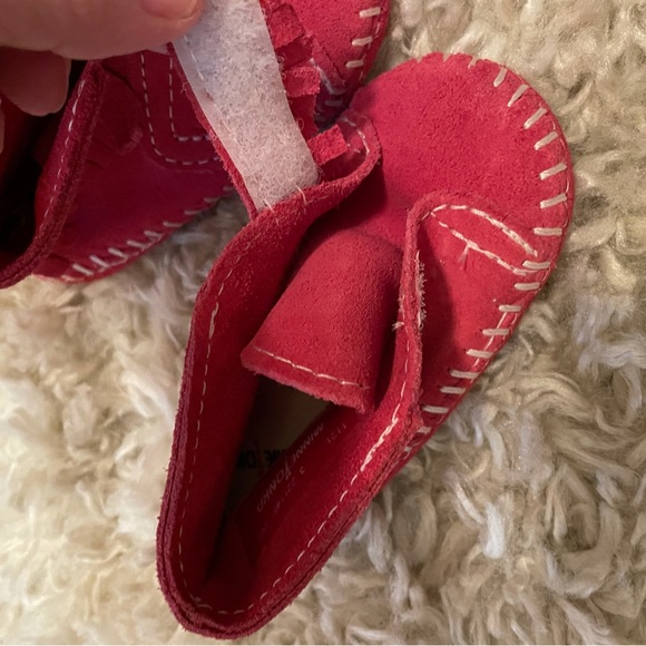 Minnetonka Toddler Suede Leather Moccasin Bootie w/fringe-Sz 3-New without tags - Picture 5 of 10